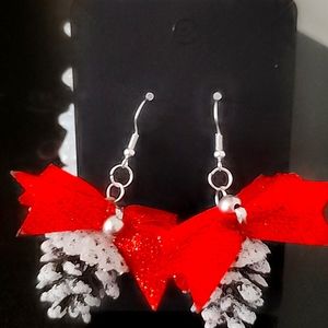 Mini snow pinecone earrings